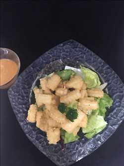 Crispy Calamari Salad